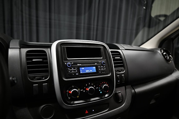 Renault Trafic 21 of 24