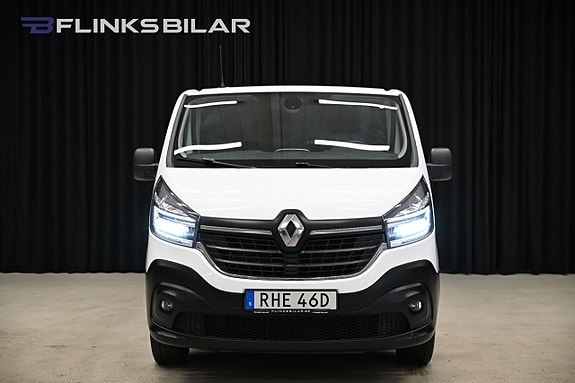 Renault Trafic 9 of 24