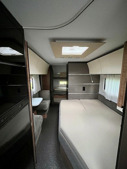 Adria Alpina 663 UK 9 of 11