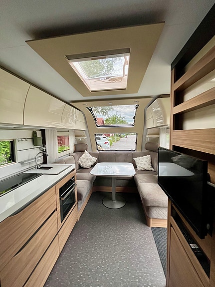 Adria Alpina 663 UK 7 of 11