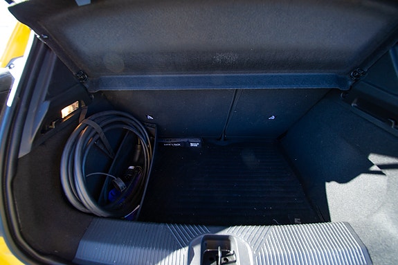 Renault 5 E-Tech 10 of 12