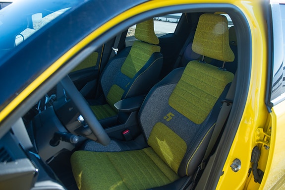Renault 5 E-Tech 5 of 5