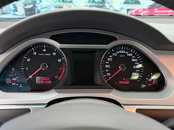 Audi A6 8 of 17