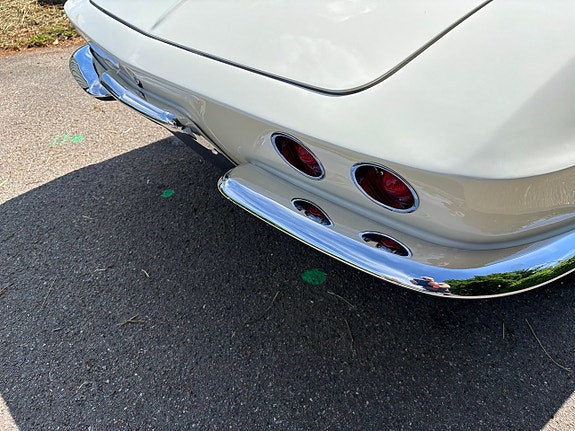 Chevrolet Corvette 6 of 15