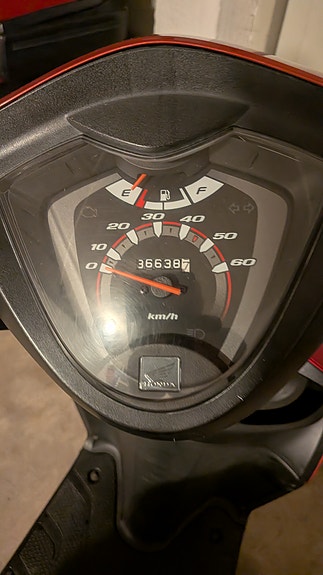 Honda Vision Nsc50 2 of 8