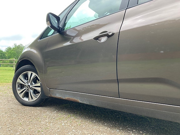 Kia Venga 4 of 5