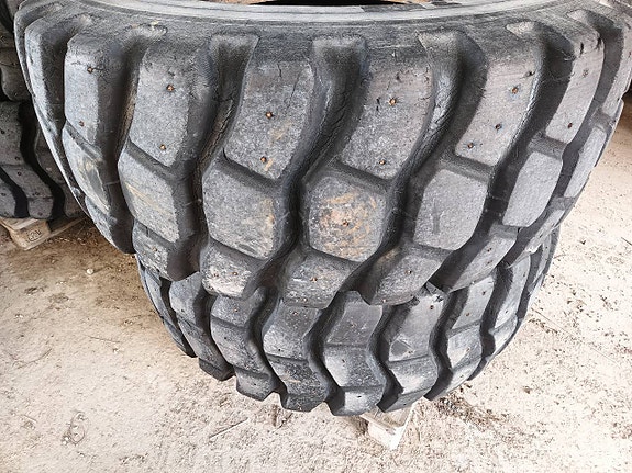 Däck 20,5 R25