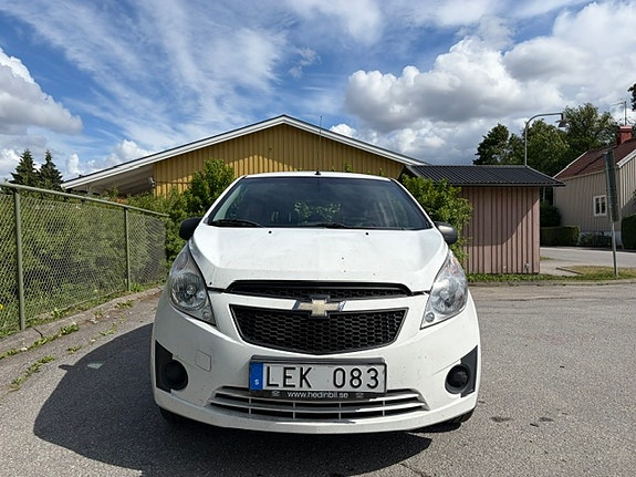 Chevrolet Spark 4 of 5