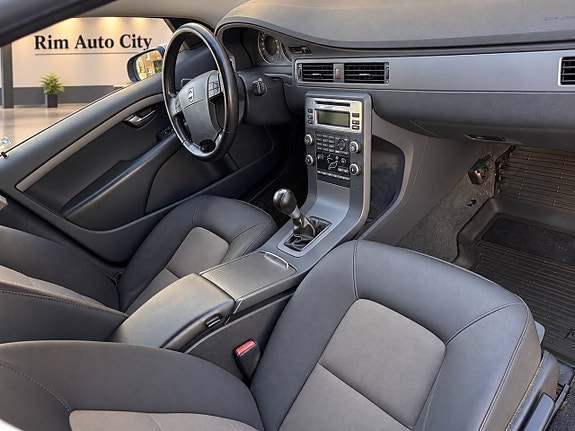 VOLVO V70 2.0F ETHANOL 146 ch - BVM - ATTELAGE - 197000 KM