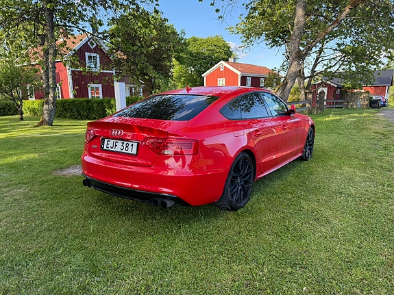 Audi S5 4 of 5