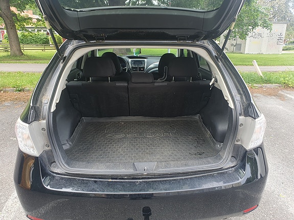 Subaru Impreza 5 of 5