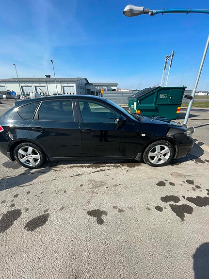 Subaru Impreza 2 of 5