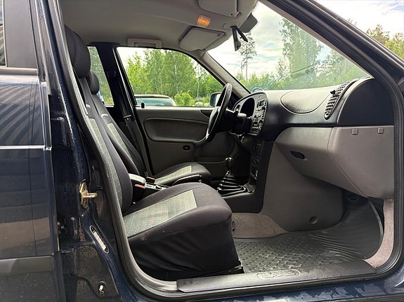 Saab 900 12 of 23
