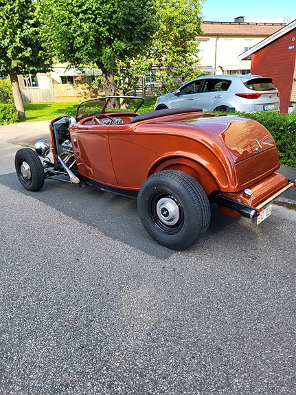 Ford B 4 of 5