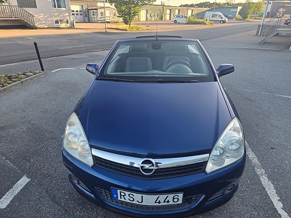 Opel Astra 3 of 5