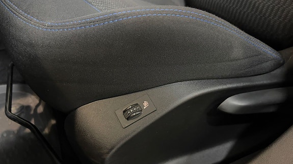 Peugeot 208 10 of 19