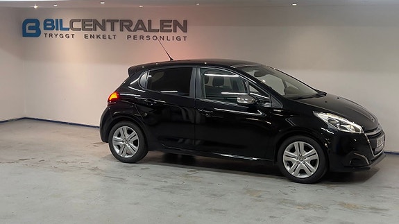 Peugeot 208 4 of 19