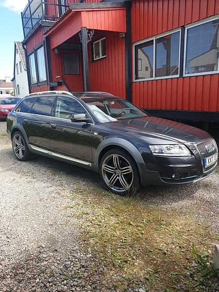 Audi A6 allroad 4 of 5