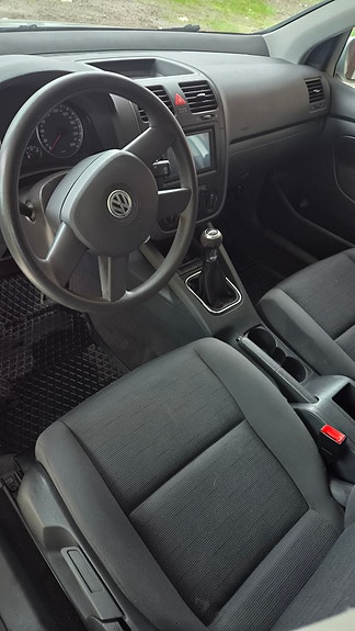 Volkswagen Golf V 5 of 5
