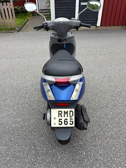 Piaggio Zip 4 of 7