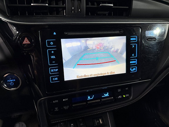 Toyota Auris 13 of 15