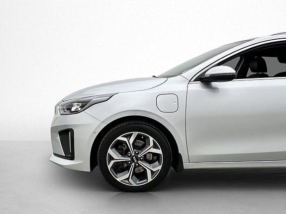 Kia Ceed 30 of 30