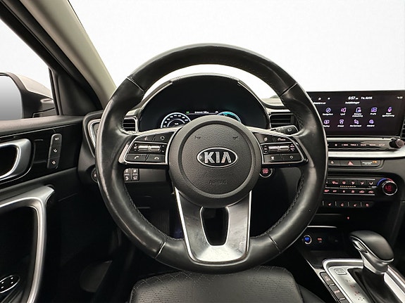 Kia Ceed 13 of 30