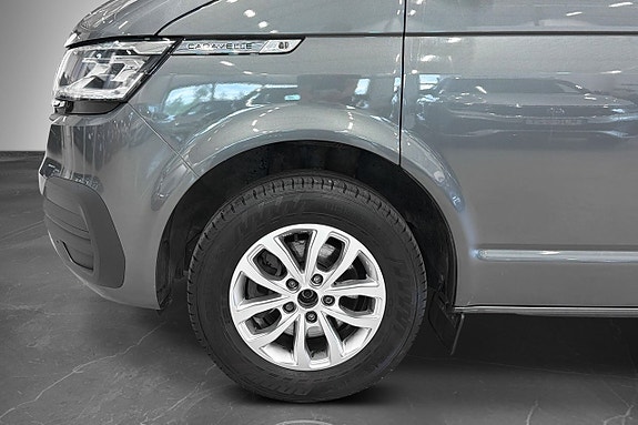 Volkswagen Caravelle 2 of 5