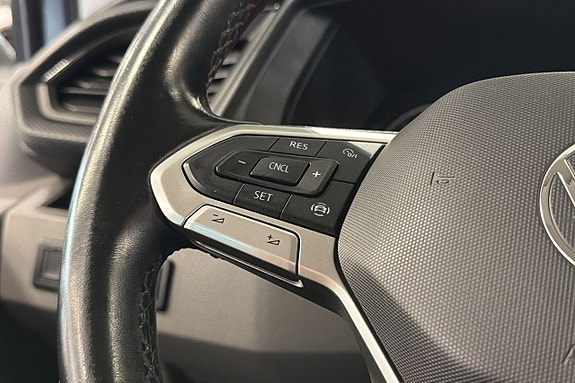 Volkswagen Caravelle 11 of 21