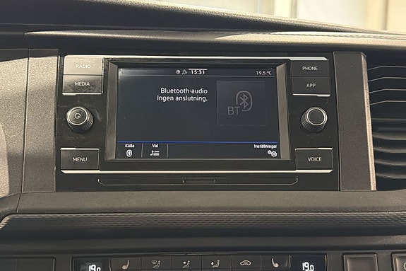 Volkswagen Caravelle 14 of 21