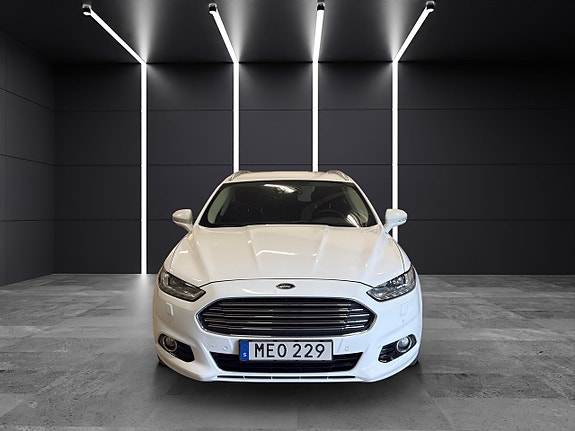 Ford Mondeo 2 of 5