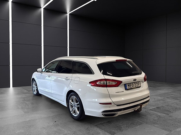 Ford Mondeo 4 of 5