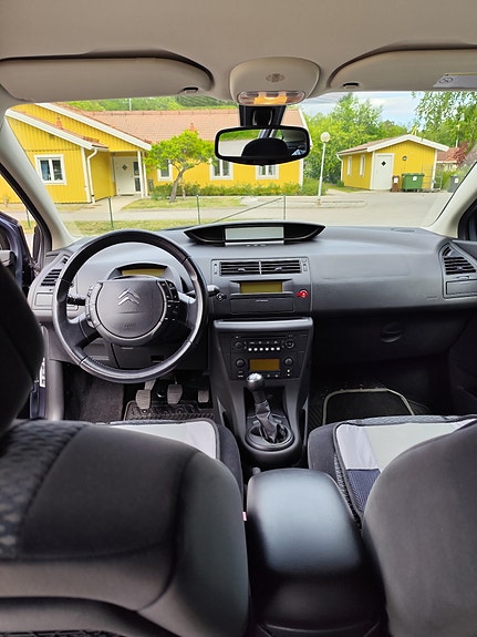 Citroen C4 3 of 4