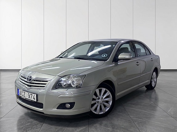Toyota Avensis 8 of 13
