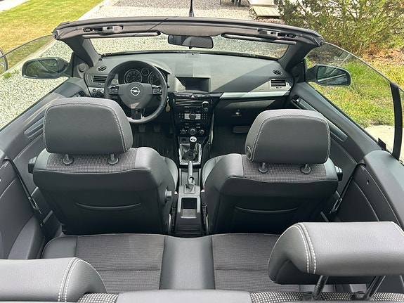 Opel Astra 4 of 5