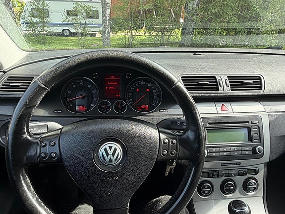 Volkswagen Passat 5 of 5