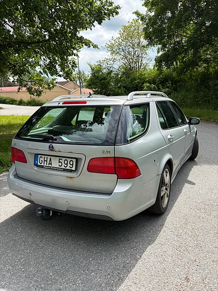 Saab 9-5 3 of 5