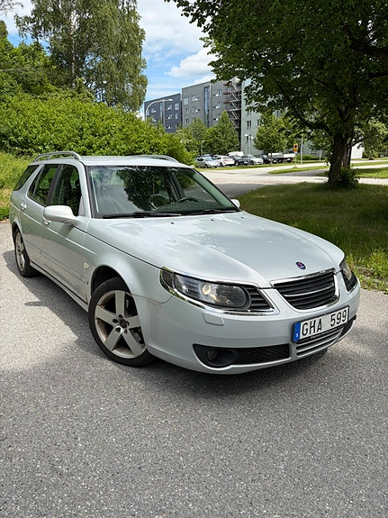 Saab 9-5 2 of 5