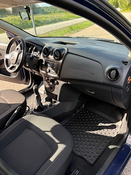 Dacia Logan 4 of 5
