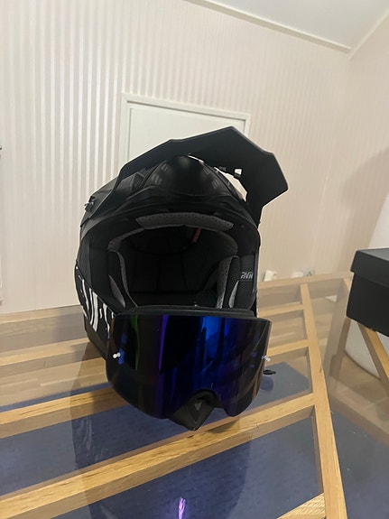 Product image 2 of 8