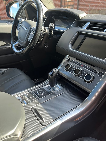 Land Rover Range Rover Sport 5 of 5