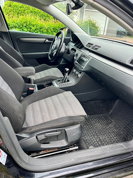 Volkswagen Passat 5 of 5