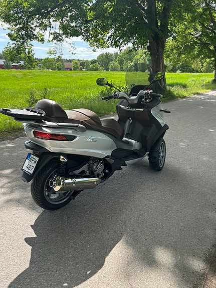 Piaggio MP3 500 4 of 6