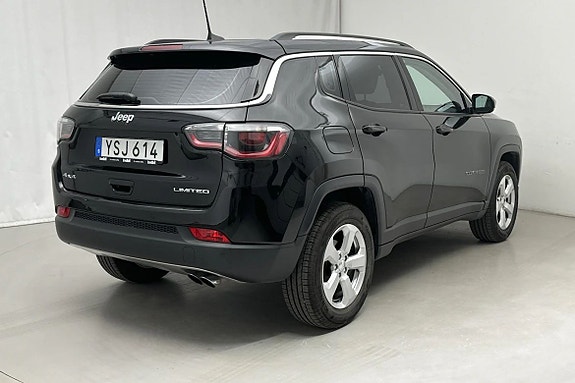 Jeep Compass 4 of 5