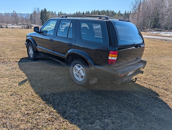 Chevrolet Blazer 4 of 5