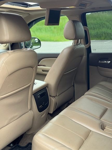 Chevrolet Tahoe 5 of 5