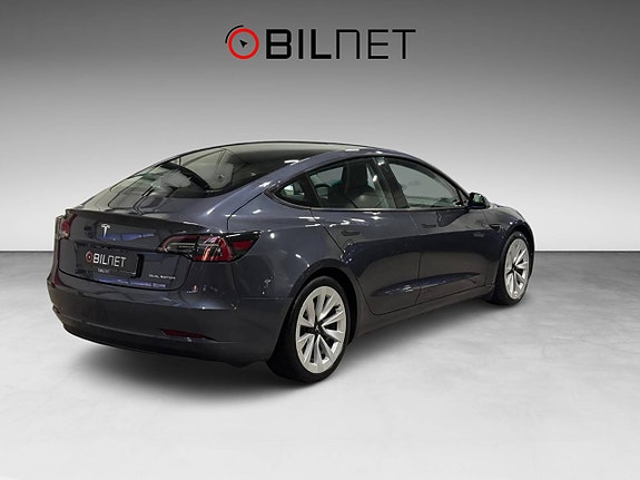 Tesla Model 3 6 of 15
