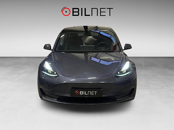 Tesla Model 3 7 of 15