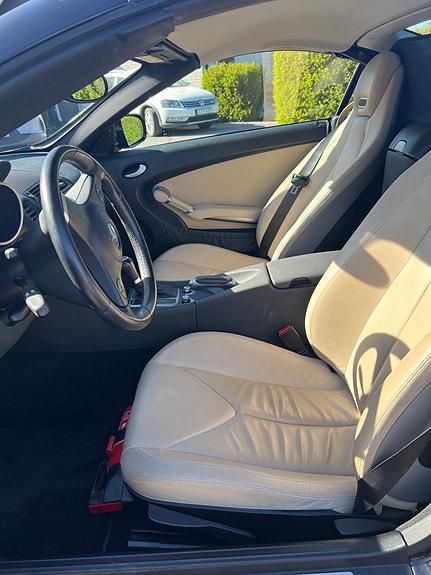 Mercedes-Benz SLK350 4 of 4