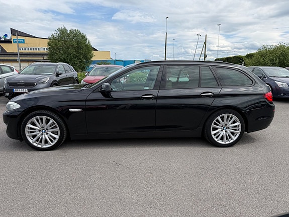 BMW 530d 2 of 5